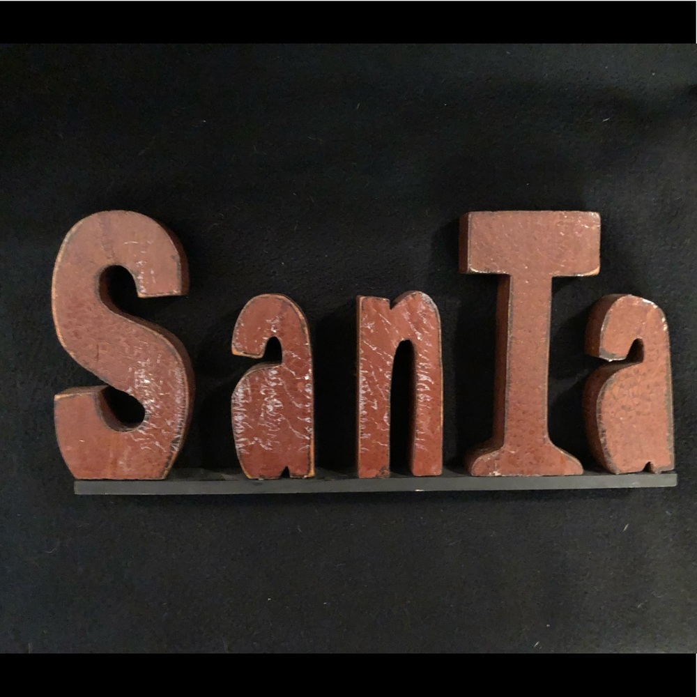 🆕 NWOT - Rustic Wooden “Santa” Letter Cutout Sign🎅